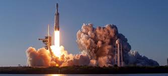 Afbeeldingen/Falcon_Heavy-raket_van_SpaceX.jpg